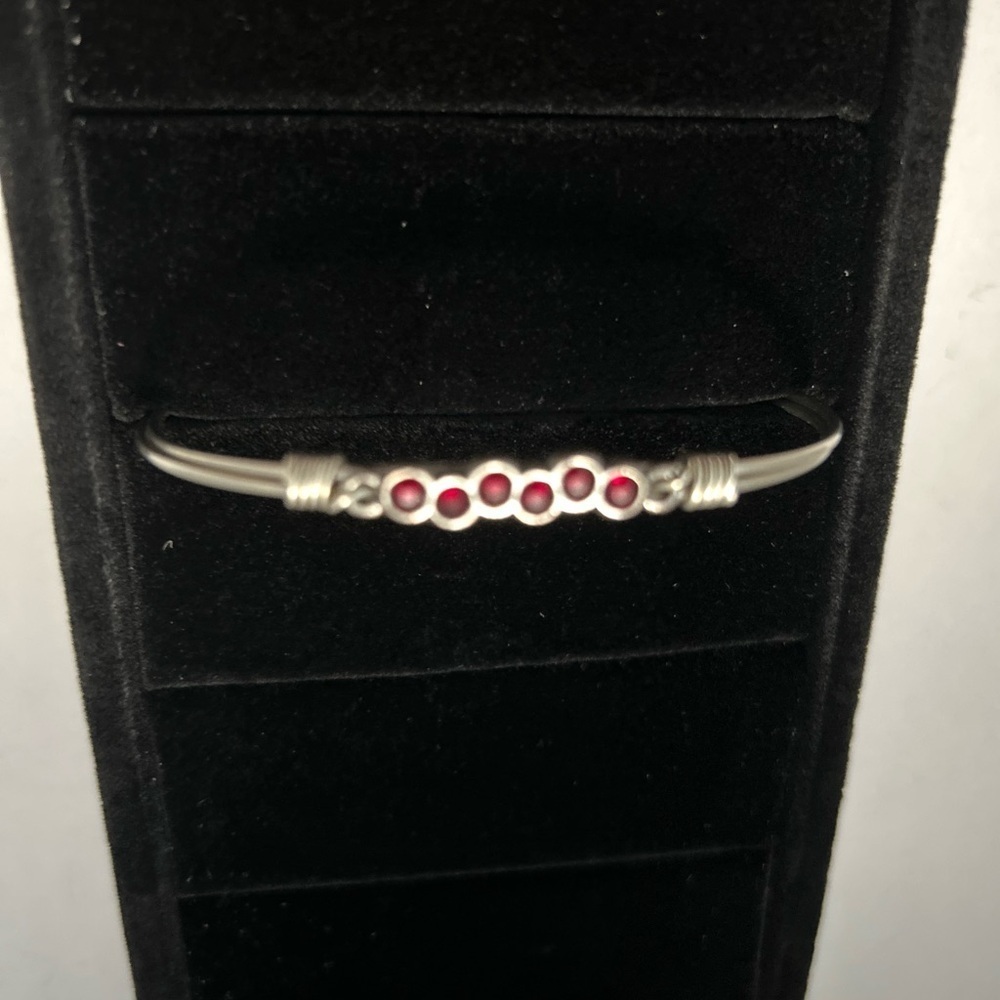 Luca & Danni Women’s Wire Bracelet